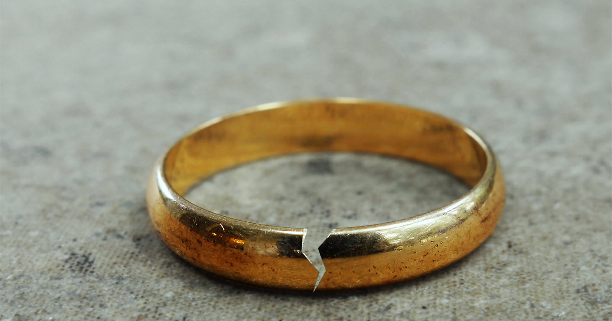 Divorce Ring
